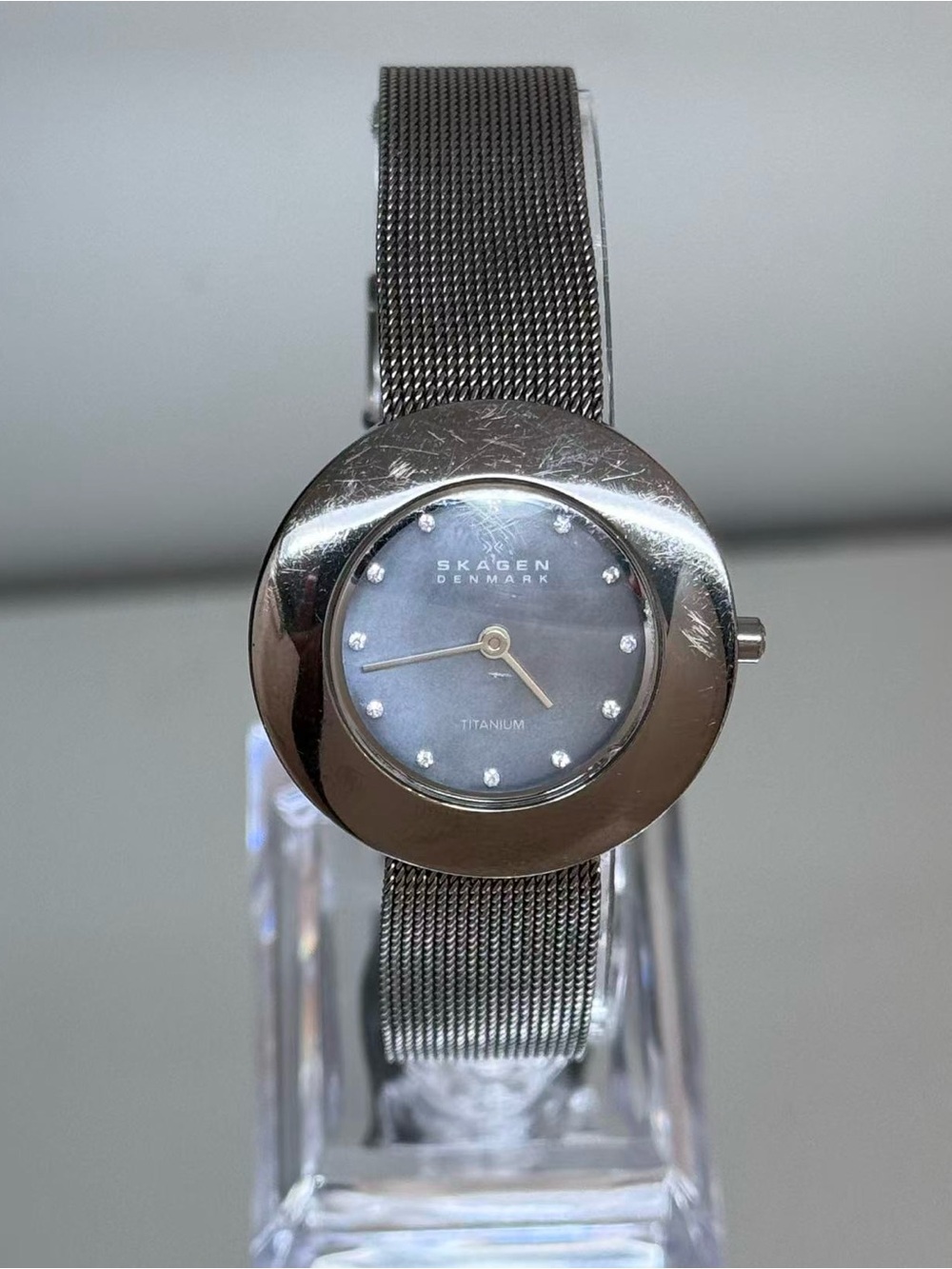 Vintage Skagen Women’s Quartz Titanium Watch Gray Blue Dial New Battery Runs
